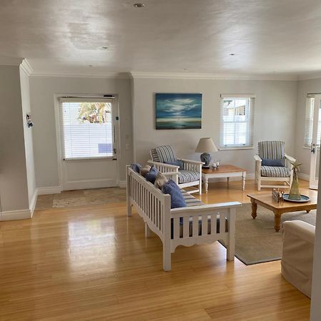 Shore'S Edge Luxury Oceanfront Home Hermanus Zewnętrze zdjęcie