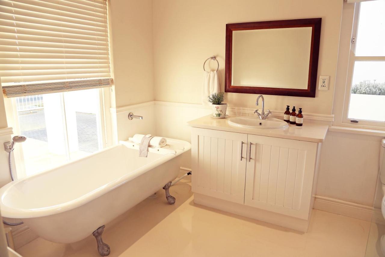 Shore'S Edge Luxury Oceanfront Home Hermanus Zewnętrze zdjęcie
